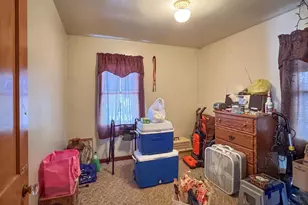 1202 12th Ave, Green Bay, WI 54304 - Photo 9