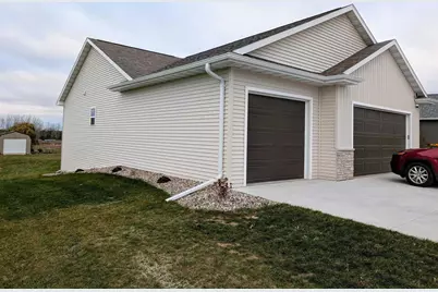 1759 Dallas Lane, De Pere, WI 54115 - Photo 7