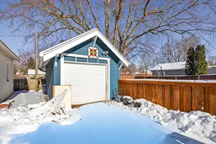 410 E Lincoln Ave, Oshkosh, WI 54901 - Photo 33