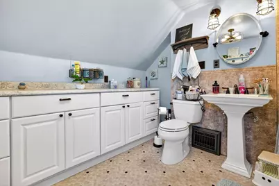 410 E Lincoln Avenue, Oshkosh, WI 54901 - Photo 23