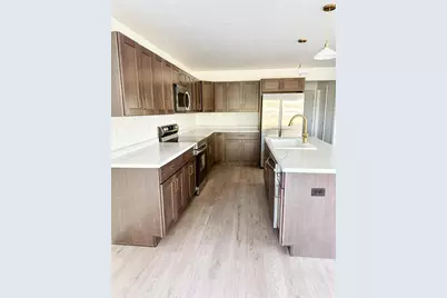 250 N Bell Street, Fond du Lac, WI 54935 - Photo 3