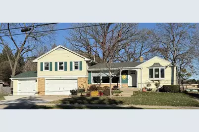 1430 W 9th Avenue, Oshkosh, WI 54902 - Photo 1