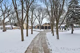 2045 Lost Dauphin Rd, De Pere, WI 54115 - Photo 85