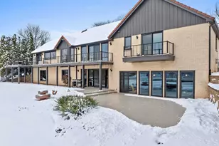 2045 Lost Dauphin Rd, De Pere, WI 54115 - Photo 71