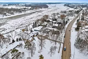 2045 Lost Dauphin Rd, De Pere, WI 54115 - Photo 89