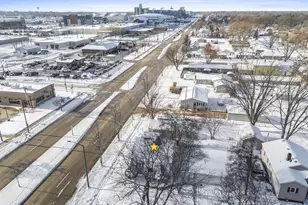 1844 11th Ave, Green Bay, WI 54304 - Photo 3