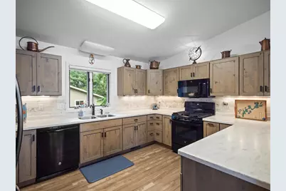 N2980 Highland Lane, Waupaca, WI 54981 - Photo 17