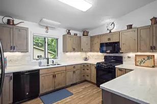 N2980 Highland Ln, Waupaca, WI 54981 - Photo 17