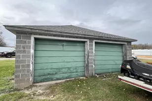 109 N Richmond St, Gillett, WI 54124 - Photo 5