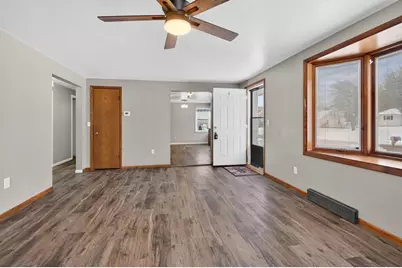 3262 Evergreen Avenue, Green Bay, WI 54313 - Photo 5
