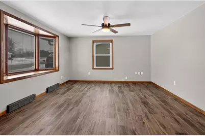 3262 Evergreen Avenue, Green Bay, WI 54313 - Photo 7