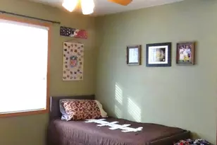 2356 Deer Prairie Dr, Neenah, WI 54956 - Photo 15