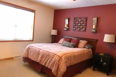 2356 Deer Prairie Drive, Neenah, WI 54956 - Photo 11