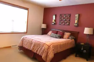 2356 Deer Prairie Dr, Neenah, WI 54956 - Photo 11