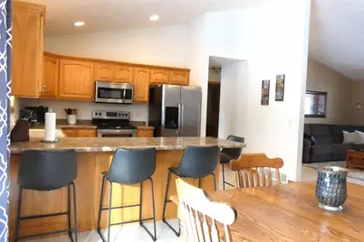 2356 Deer Prairie Drive, Neenah, WI 54956 - Photo 9