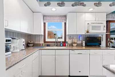 2025 Orrie Lane, Green Bay, WI 54304 - Photo 7