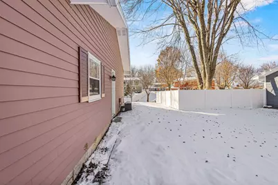 820 Ellen Lane, Fond du Lac, WI 54935 - Photo 37