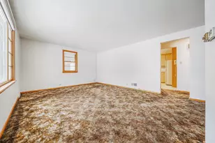 461 Oaklawn Ave, Green Bay, WI 54304 - Photo 9