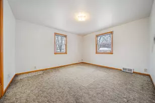 461 Oaklawn Ave, Green Bay, WI 54304 - Photo 17