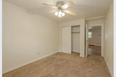 836 Vine Avenue, Oshkosh, WI 54901 - Photo 9