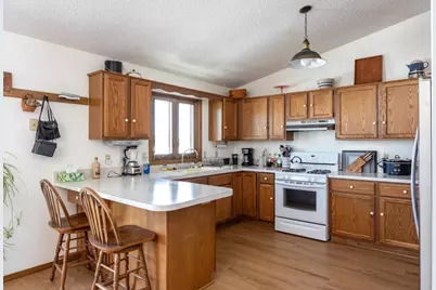 3200 S Huckleberry Lane, Appleton, WI 54915 - Photo 5