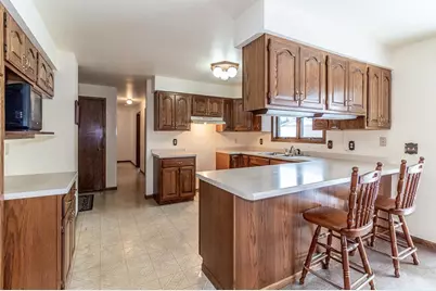 N5558 County Road W, New London, WI 54961 - Photo 7