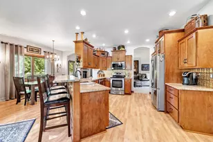 3235 Hickory Ridge Ln, Green Bay, WI 54311 - Photo 13