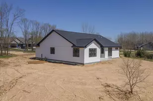 1043 Taplin Dr, Wautoma, WI 54982 - Photo 5