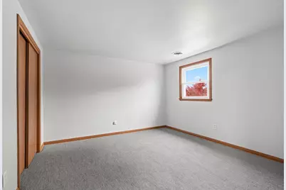 1322 W 5th Avenue, Oshkosh, WI 54902 - Photo 55