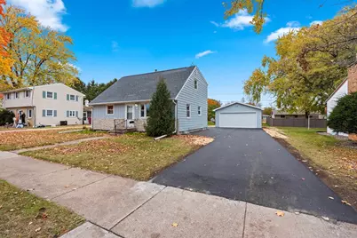 1322 W 5th Avenue, Oshkosh, WI 54902 - Photo 17