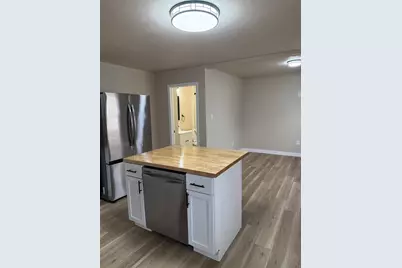 412 N Hickory Street, Fond du Lac, WI 54935 - Photo 3