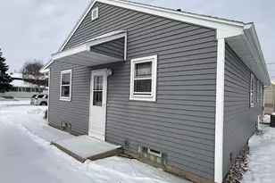 166 Andrew Ave, Neenah, WI 54956 - Photo 3