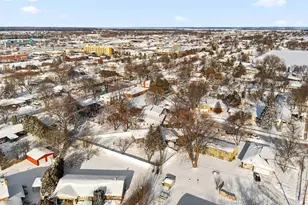 1615 W 6th Ave, Oshkosh, WI 54902 - Photo 35