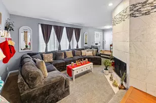 1615 W 6th Ave, Oshkosh, WI 54902 - Photo 3