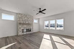 3755 E Gladiolus Pl, Appleton, WI 54913 - Photo 7