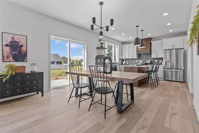 3755 E Gladiolus Place, Appleton, WI 54913 - Photo 9