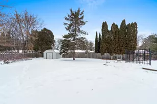 2560 St Steven Ct, Green Bay, WI 54304 - Photo 45