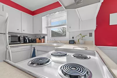 1497 Servais Street, Green Bay, WI 54304 - Photo 9