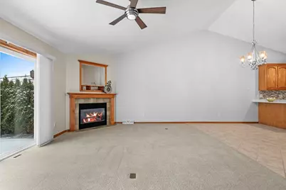 821 Killarny Trail, De Pere, WI 54115 - Photo 11