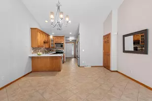 821 Killarny Trail, De Pere, WI 54115 - Photo 7