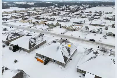 821 Killarny Trail, De Pere, WI 54115 - Photo 41