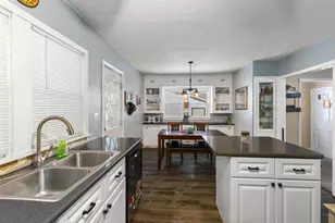 722 E Arnold St, Appleton, WI 54911 - Photo 9