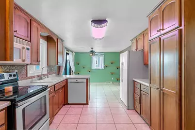 526 Bader Street, Green Bay, WI 54302 - Photo 15