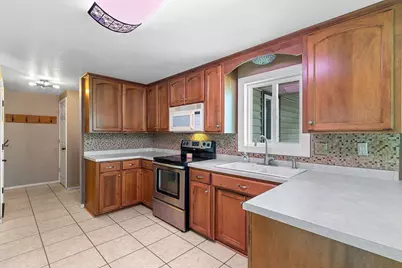 526 Bader Street, Green Bay, WI 54302 - Photo 13