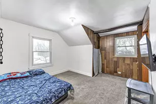 2410 Liberty Pl, Manitowoc, WI 54220 - Photo 11