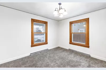 2410 Liberty Place, Manitowoc, WI 54220 - Photo 3