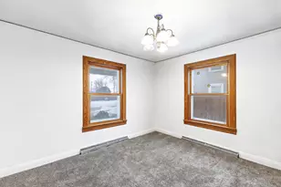 2410 Liberty Pl, Manitowoc, WI 54220 - Photo 3