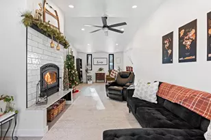 2144 E Shady Ln, Neenah, WI 54956 - Photo 3