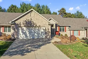2690 Woodfield Ct, Green Bay, WI 54313 - Photo 31