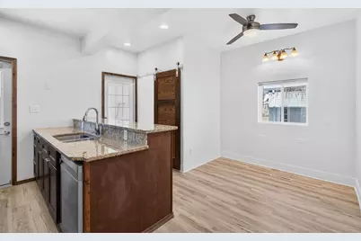 394 S Park Avenue, Fond du Lac, WI 54935 - Photo 9